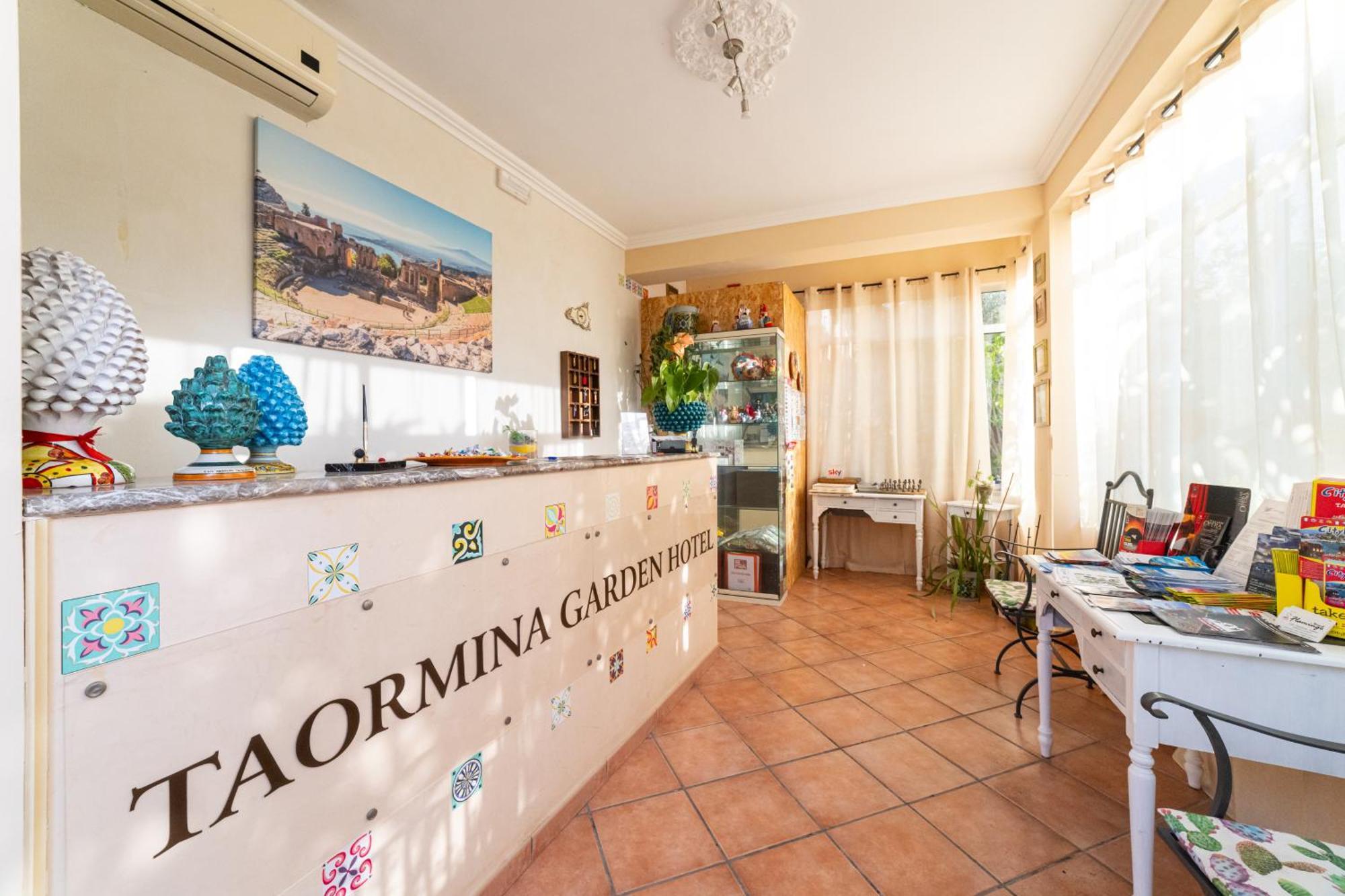 Garden Taormine