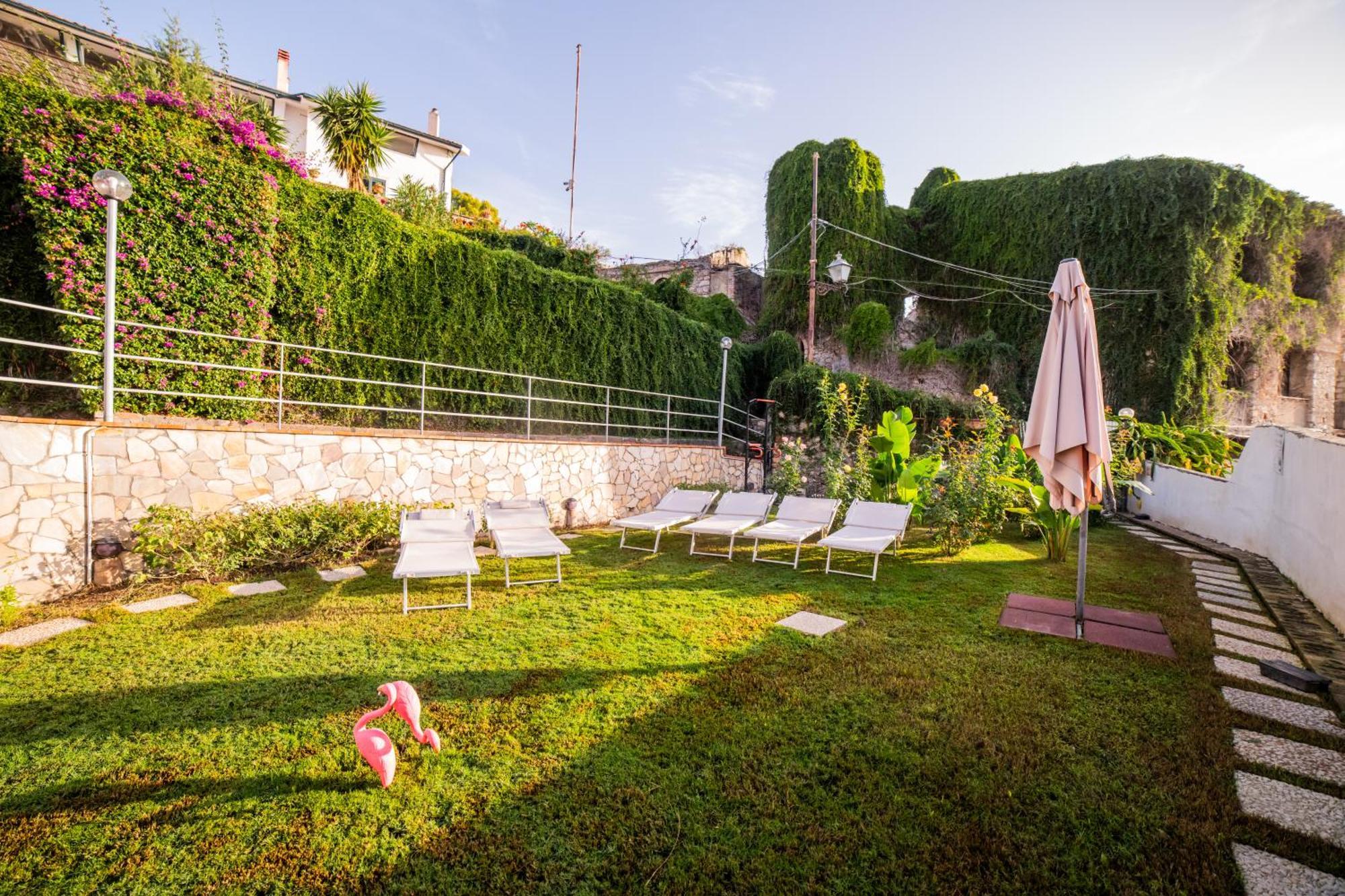 Garden 2* Taormine